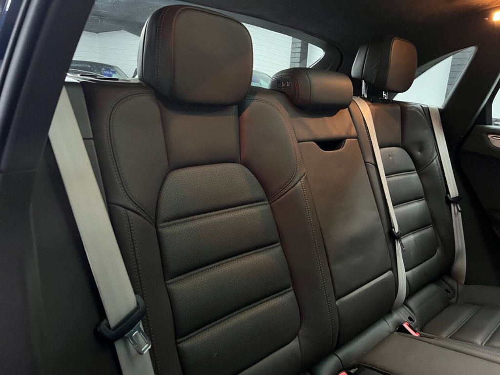 Used Porsche Macan 2020 for sale - 77369756: Photo 44