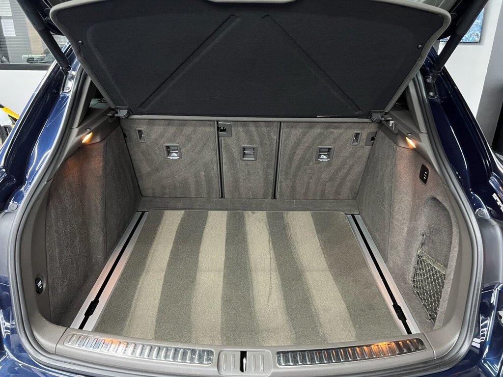 Used Porsche Macan 2020 for sale - 77369756: Photo 49