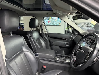 Used Land Rover Discovery 2019 for sale - 77571906: Photo