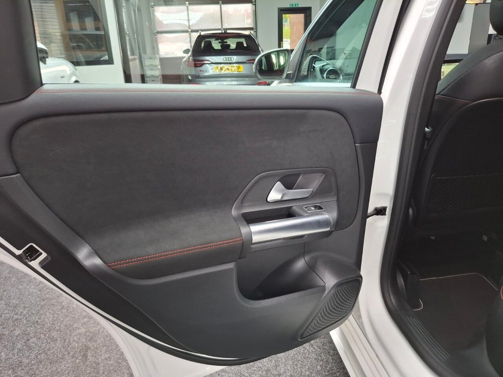 Used Mercedes-Benz B Class 2019 for sale - 76698589: Photo 41