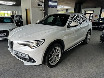 Used Alfa Romeo Stelvio 2018 for sale - 75347551: Photo