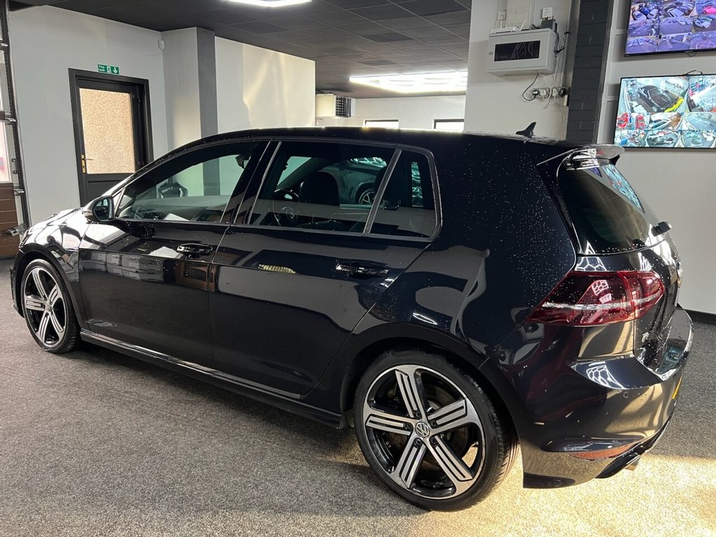 Used Volkswagen Golf 2017 for sale - 77172156: Photo 3