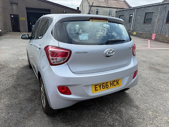 Used Hyundai i10 2016 for sale - 79530248: Photo