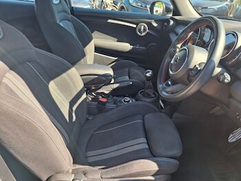 Used MINI Hatch 2019 for sale - 78444990: Photo