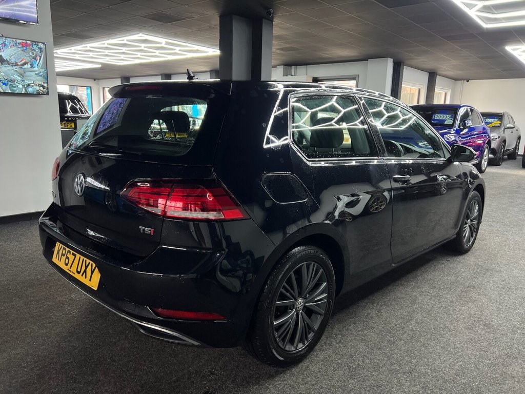 Used Volkswagen Golf 2017 for sale - 77499405: Photo 4