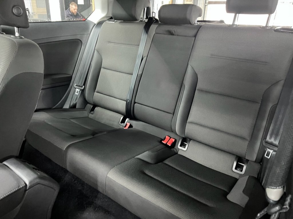 Used Volkswagen Golf 2017 for sale - 77499405: Photo 7