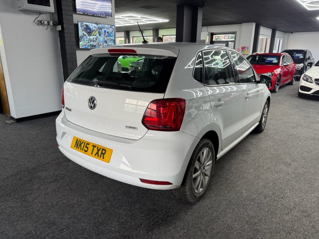 Used Volkswagen Polo 2015 for sale - 76642346: Photo 4
