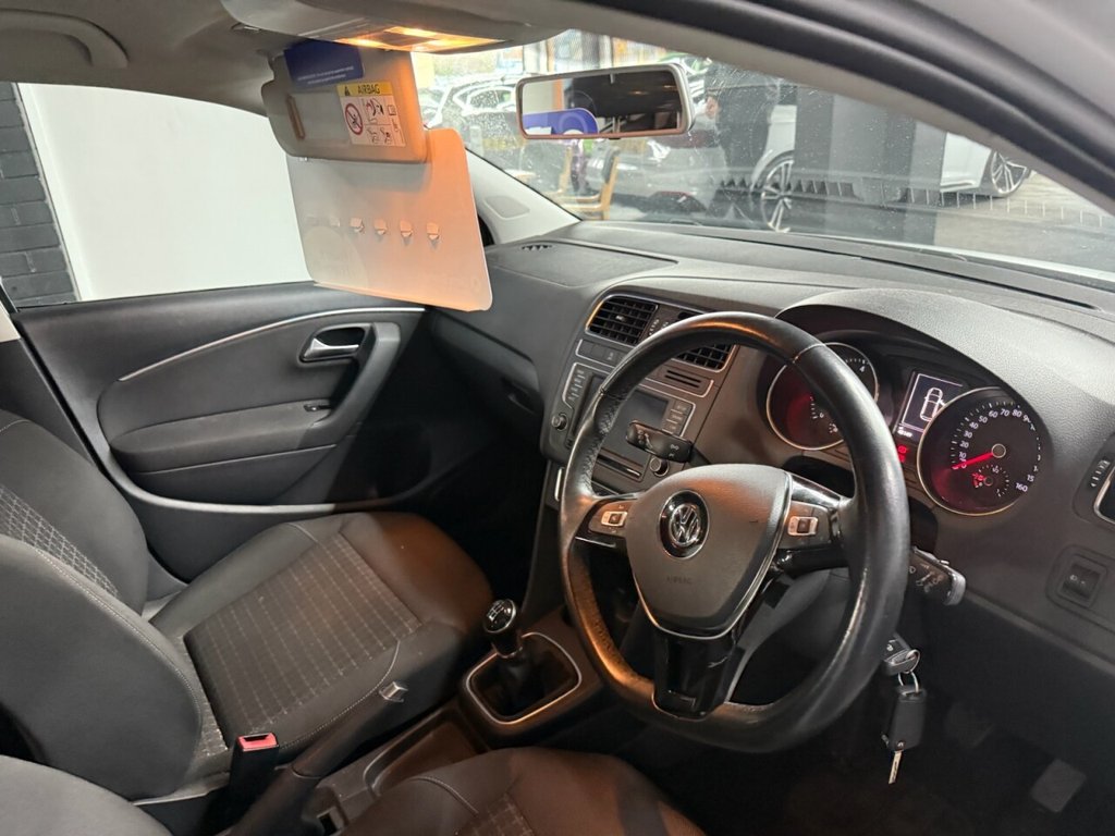 Used Volkswagen Polo 2015 for sale - 76642346: Photo 6