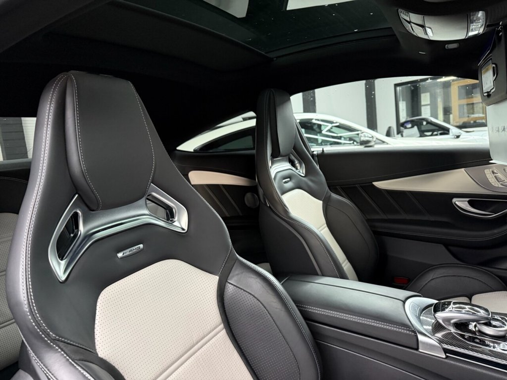 Used Mercedes-Benz C Class 2020 for sale - 76396197: Photo 11