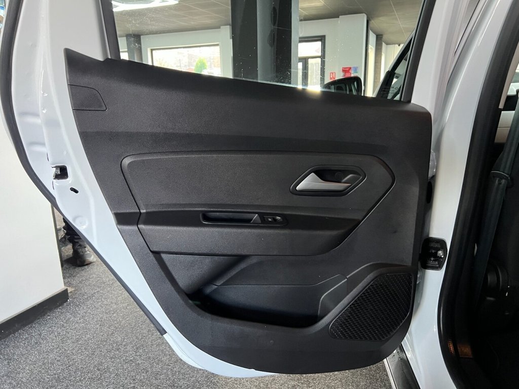 Used Dacia Duster 2023 for sale - 77655133: Photo 41