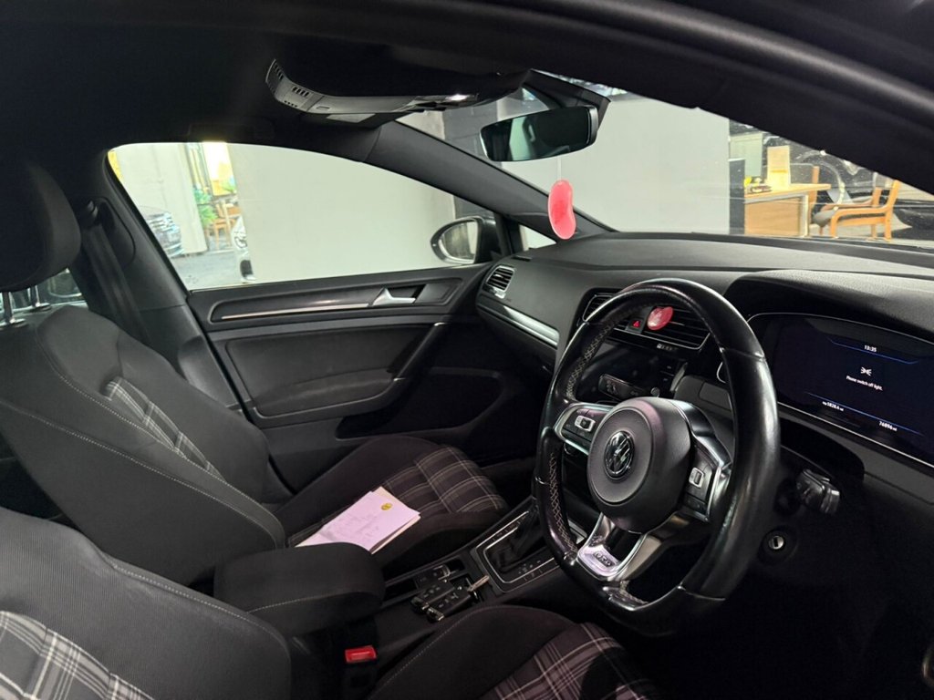 Used Volkswagen Golf 2018 for sale - 77172181: Photo 5