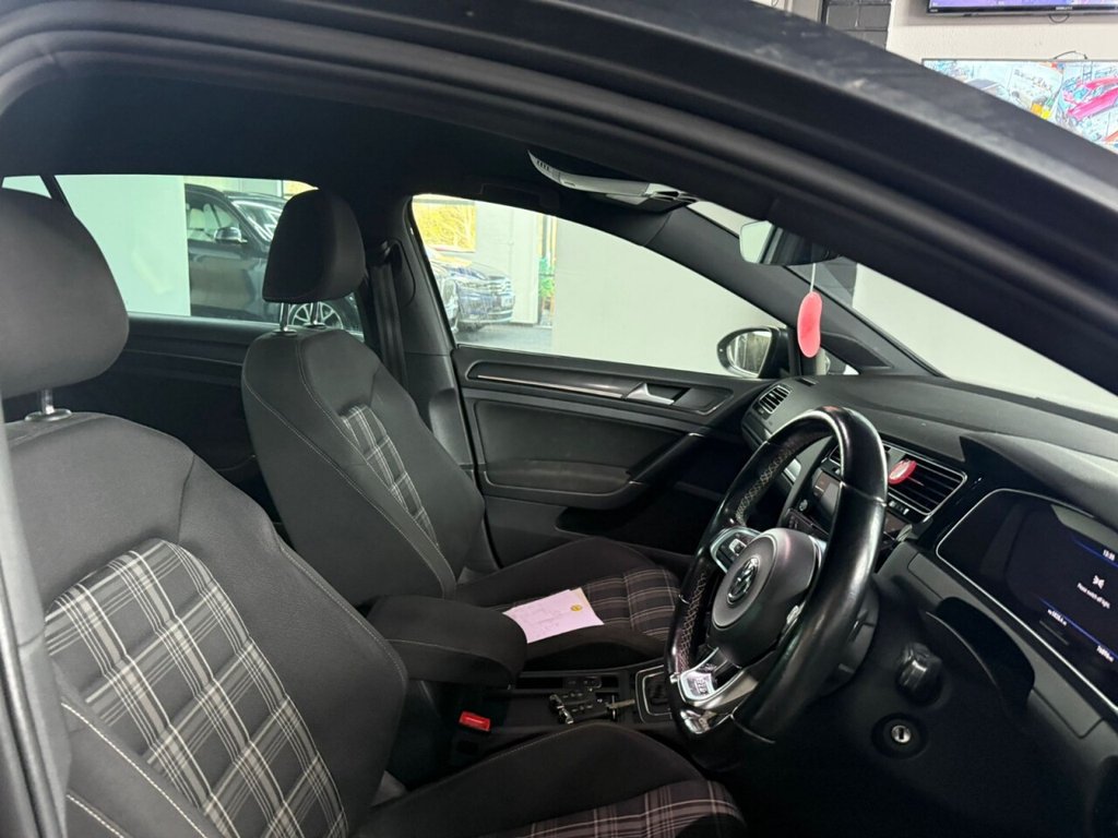 Used Volkswagen Golf 2018 for sale - 77172181: Photo 6