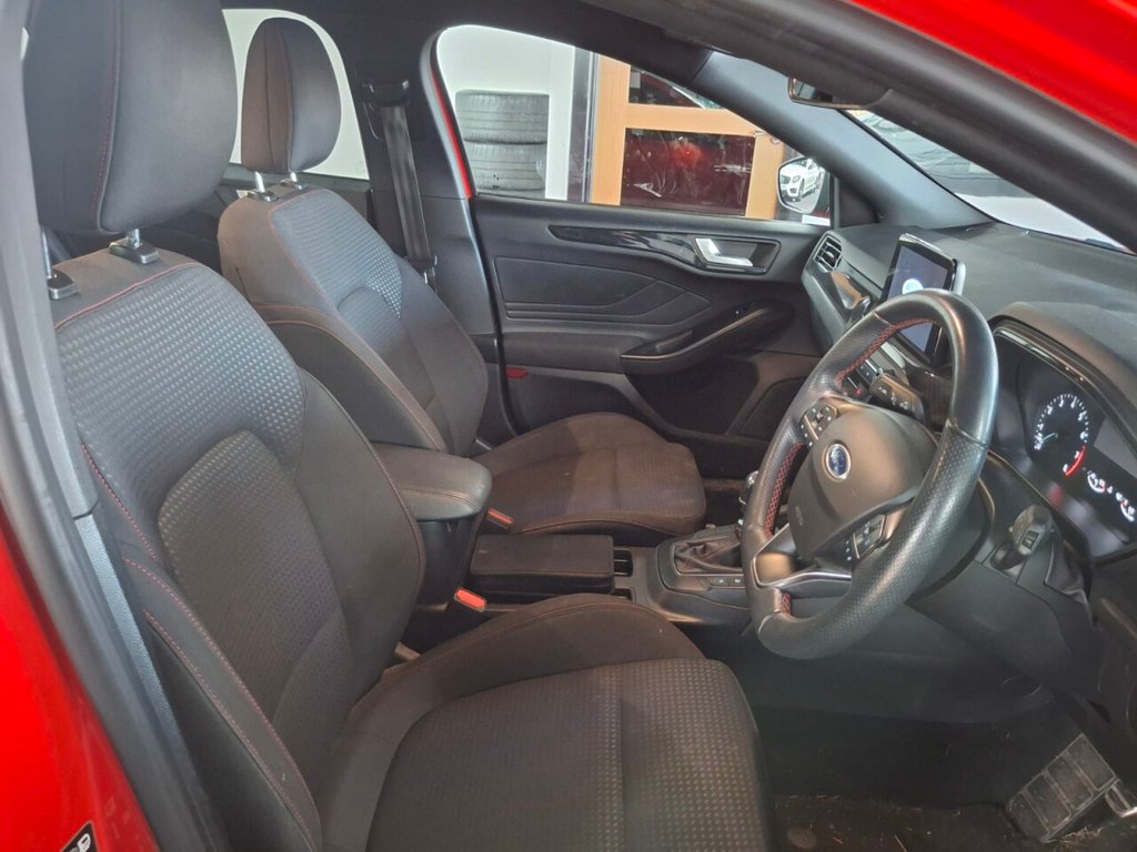 Used Ford Focus 2021 for sale - 76784240: Photo 5