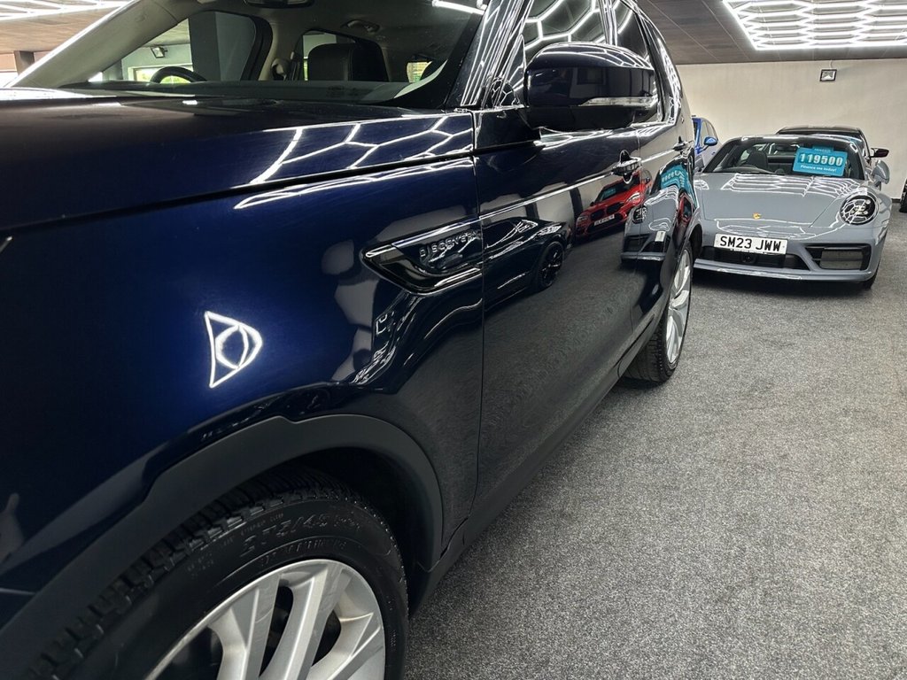 Used Land Rover Discovery 2021 for sale - 76376241: Photo 24