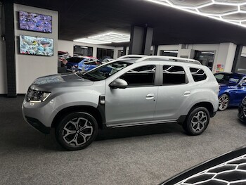 Used Dacia Duster 2021 for sale - 76470594: Photo