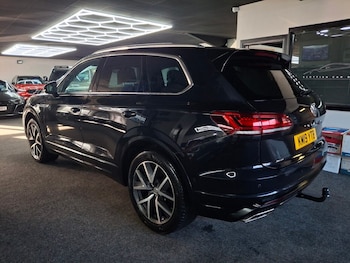 Used Volkswagen Touareg 2019 for sale - 77341751: Photo