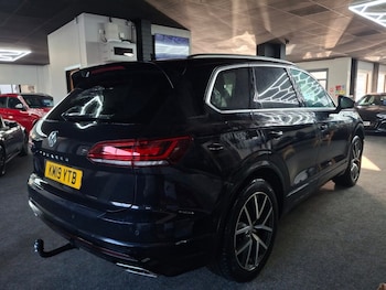 Used Volkswagen Touareg 2019 for sale - 77341751: Photo