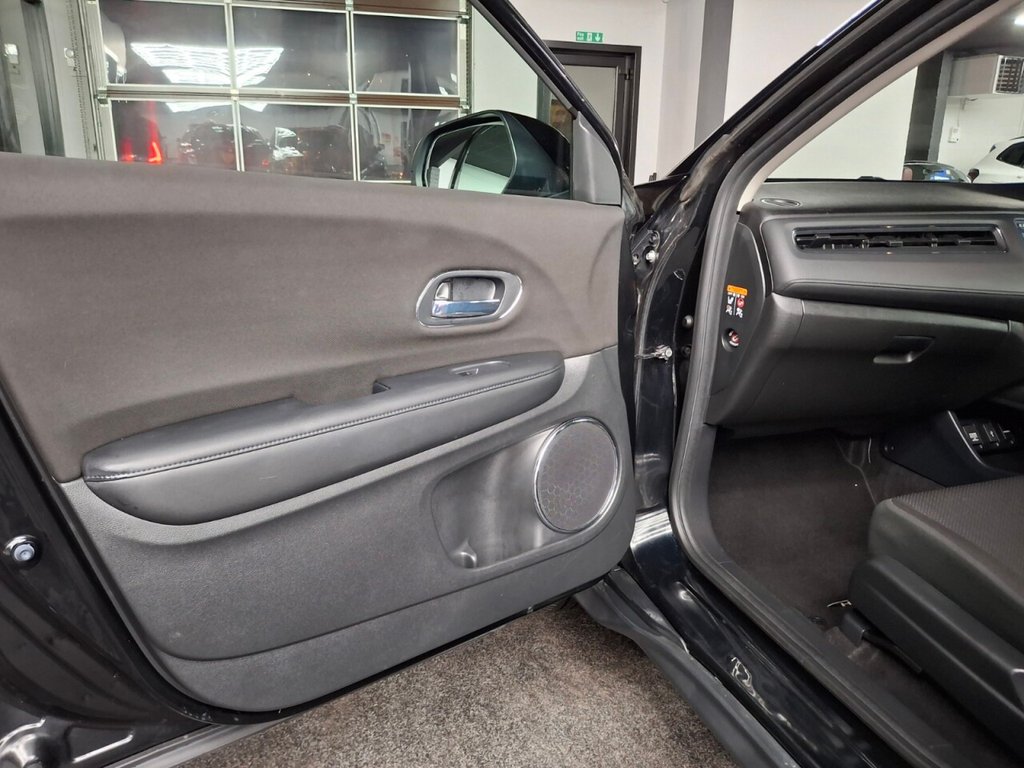 Used Honda HR-V 2018 for sale - 76768419: Photo 23