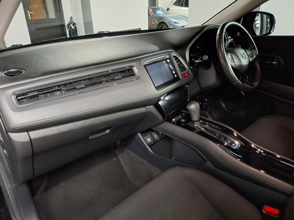 Used Honda HR-V 2018 for sale - 76768419: Photo 28