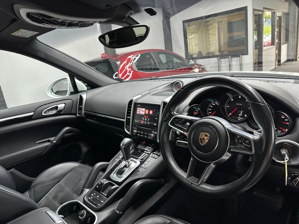 Vehicle 29