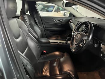 Used Volvo V60 2018 for sale - 79655445: Photo