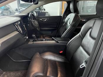 Used Volvo V60 2018 for sale - 79655445: Photo