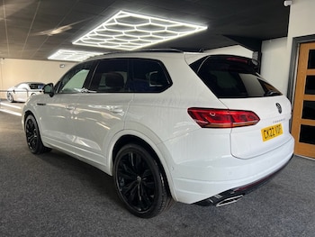 Used Volkswagen Touareg 2022 for sale - 77692479: Photo