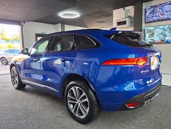 Used Jaguar F-Pace 2019 for sale - 76235681: Photo 3