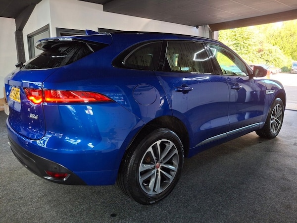 Used Jaguar F-Pace 2019 for sale - 76235681: Photo 4