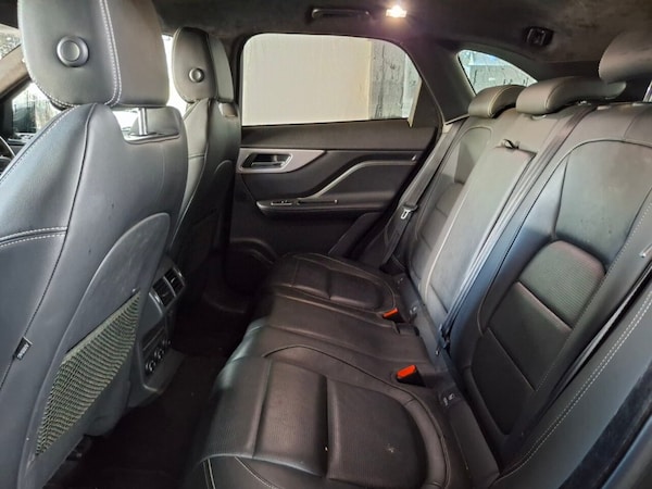 Used Jaguar F-Pace 2019 for sale - 76235681: Photo 7
