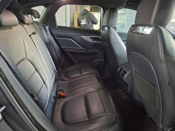 Used Jaguar F-Pace 2019 for sale - 76235681: Photo 8