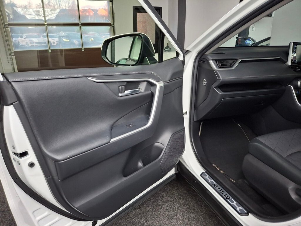 Used Toyota RAV4 2022 for sale - 76210708: Photo 24