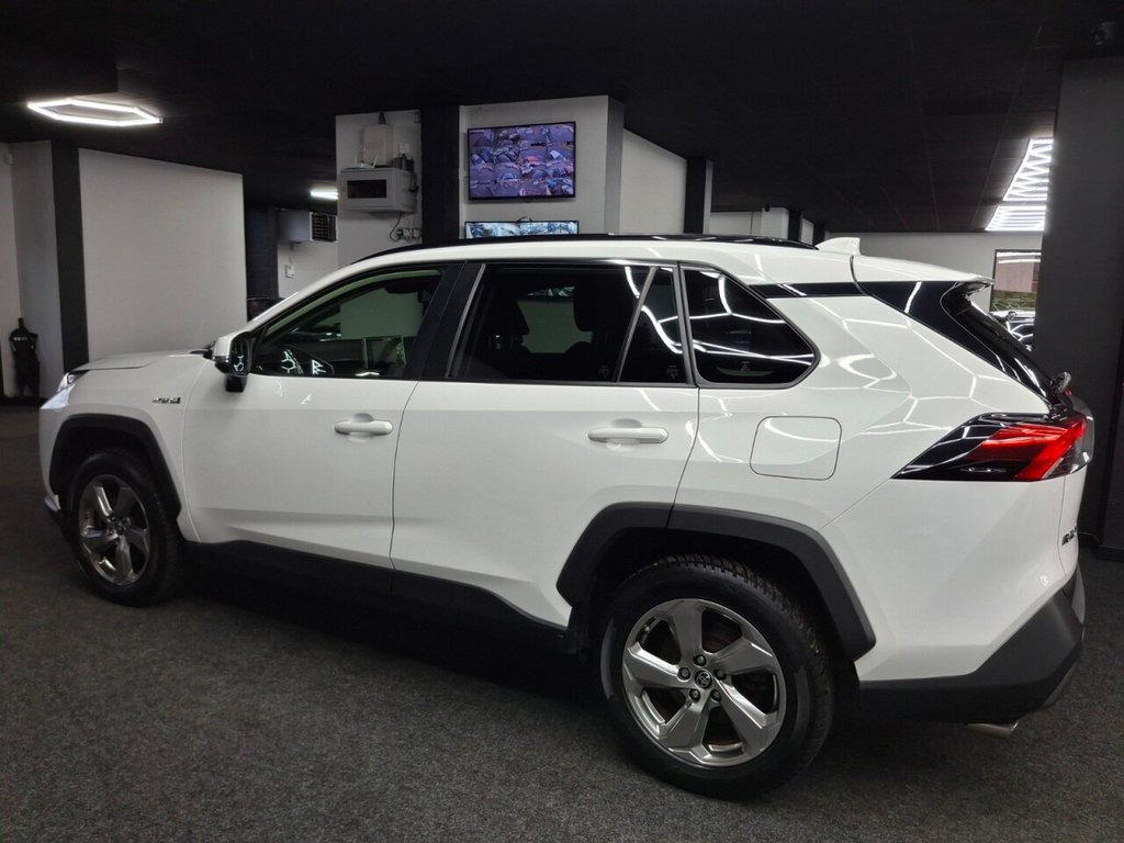 Used Toyota RAV4 2022 for sale - 76210708: Photo 3