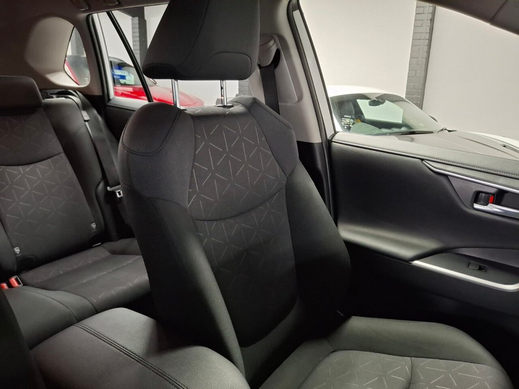 Used Toyota RAV4 2022 for sale - 76210708: Photo 34