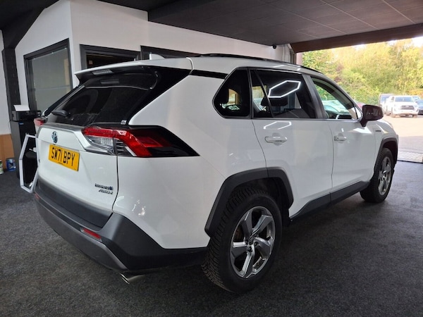 Used Toyota RAV4 2022 for sale - 76210708: Photo 4
