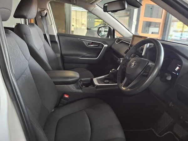 Used Toyota RAV4 2022 for sale - 76210708: Photo 5