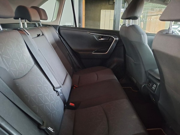 Used Toyota RAV4 2022 for sale - 76210708: Photo 8