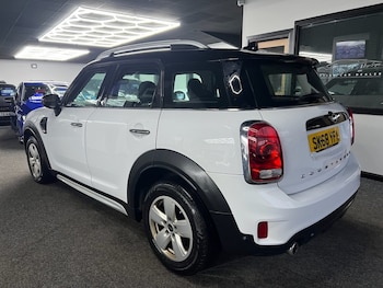 Used MINI Countryman 2018 for sale - 77384040: Photo