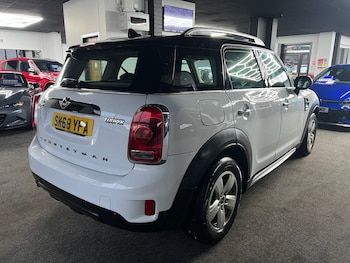 Used MINI Countryman 2018 for sale - 77384040: Photo