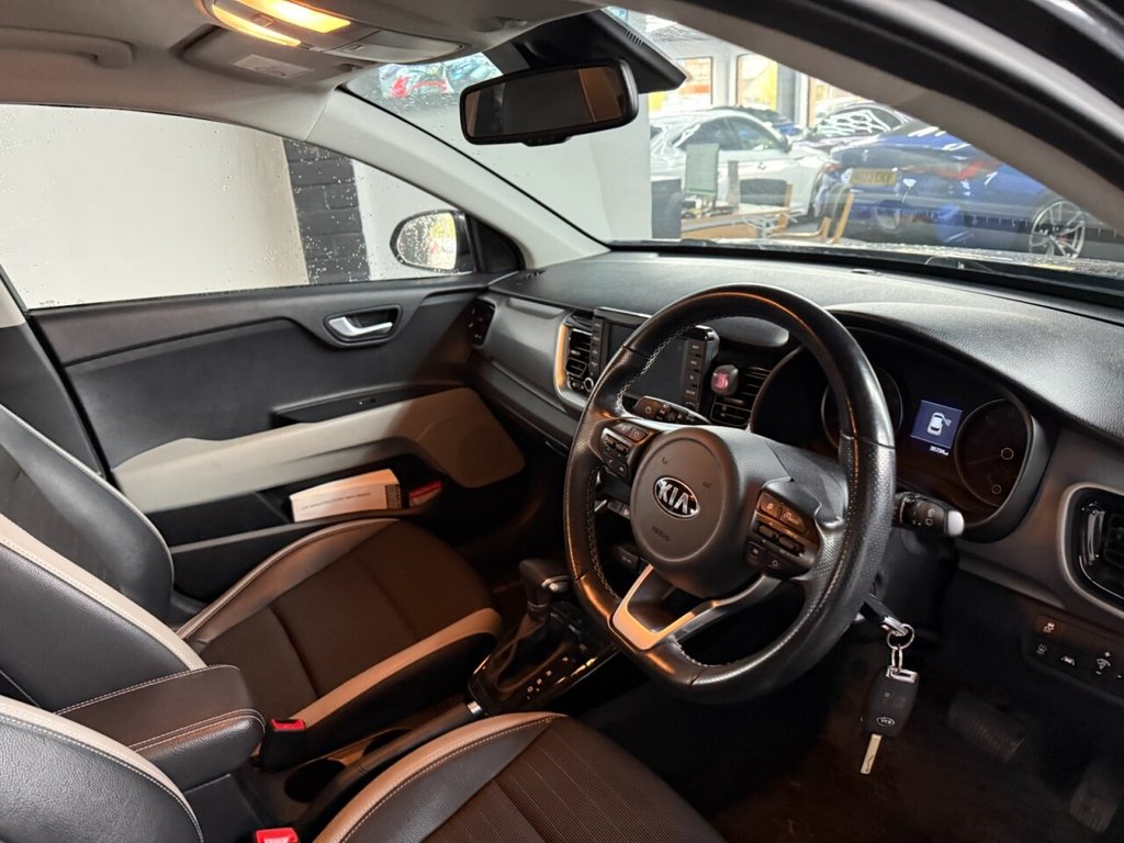 Used Kia Stonic 2019 for sale - 76256684: Photo 6