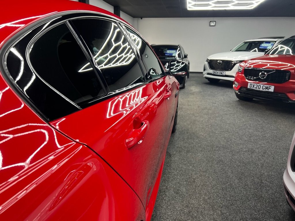 Used Jaguar XE 2019 for sale - 77236582: Photo 11