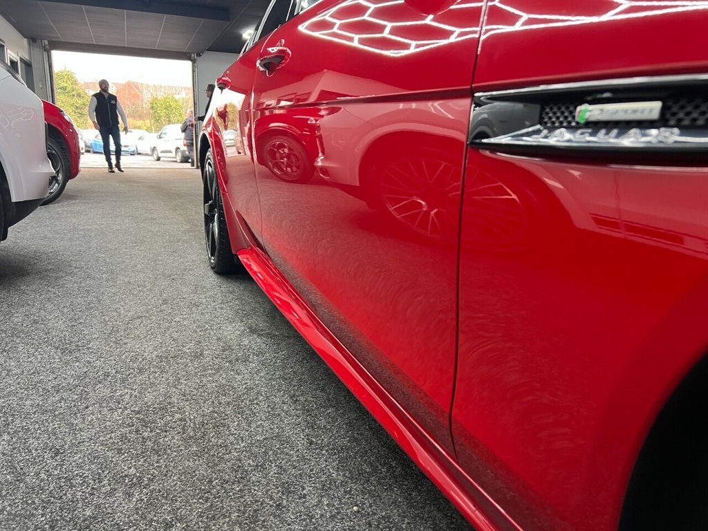 Used Jaguar XE 2019 for sale - 77236582: Photo 16