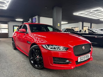 Used Jaguar XE 2019 for sale - 77236582: Photo