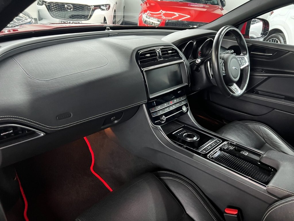 Used Jaguar XE 2019 for sale - 77236582: Photo 30