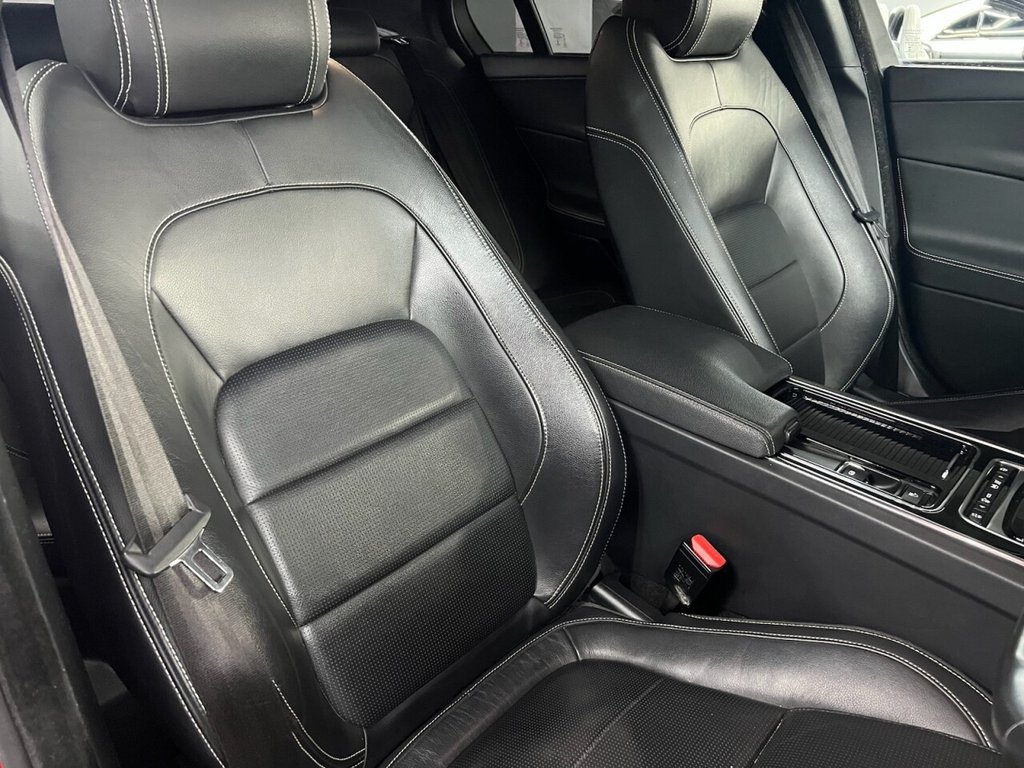 Used Jaguar XE 2019 for sale - 77236582: Photo 36