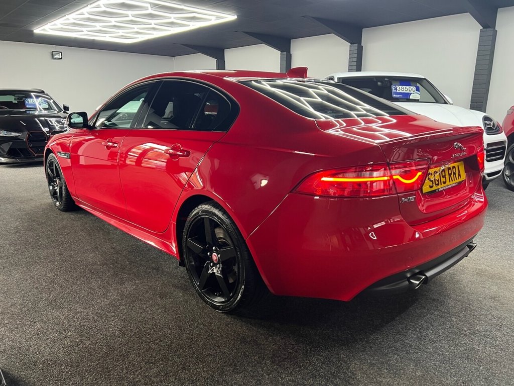 Used Jaguar XE 2019 for sale - 77236582: Photo 4