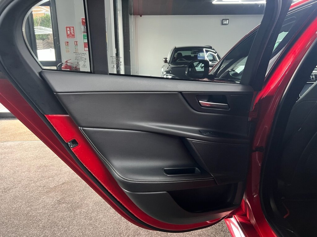 Used Jaguar XE 2019 for sale - 77236582: Photo 42