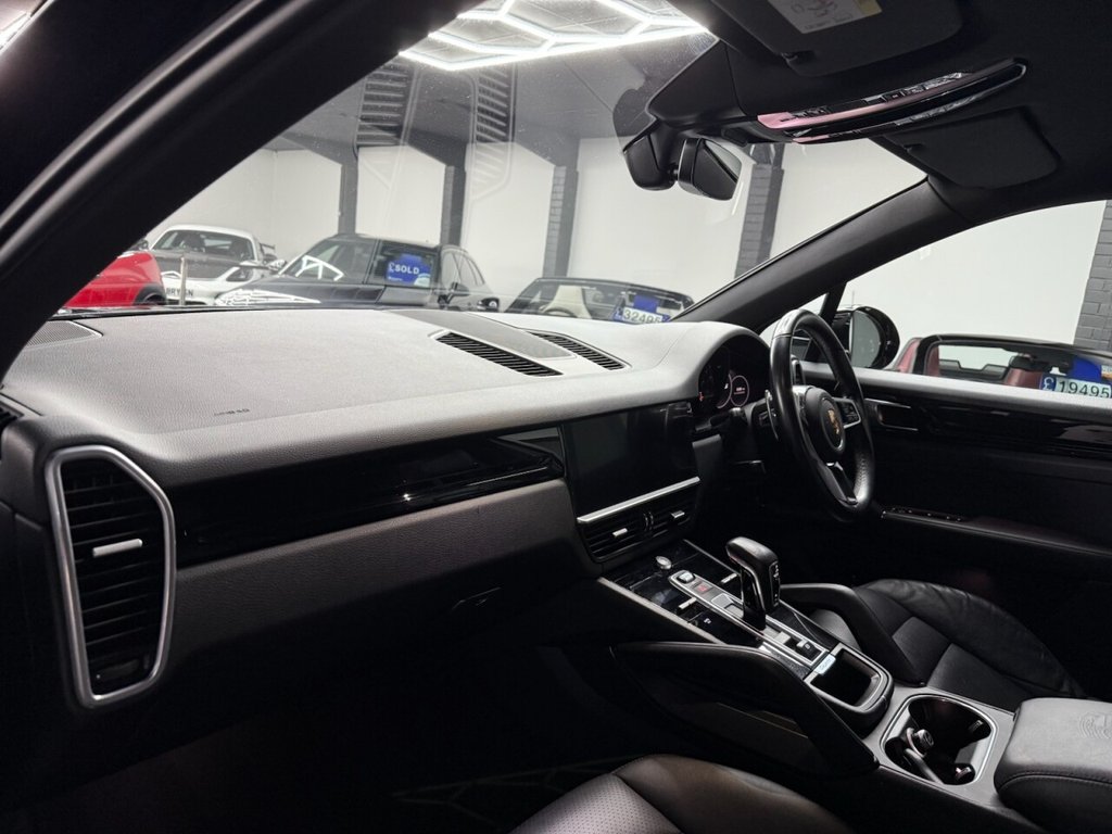 Used Porsche Cayenne 2018 for sale - 77477306: Photo 32