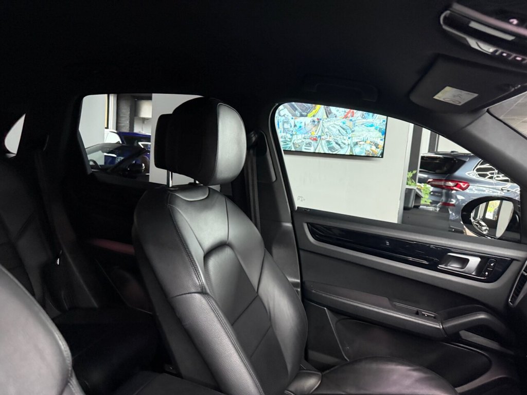 Used Porsche Cayenne 2018 for sale - 77477306: Photo 37