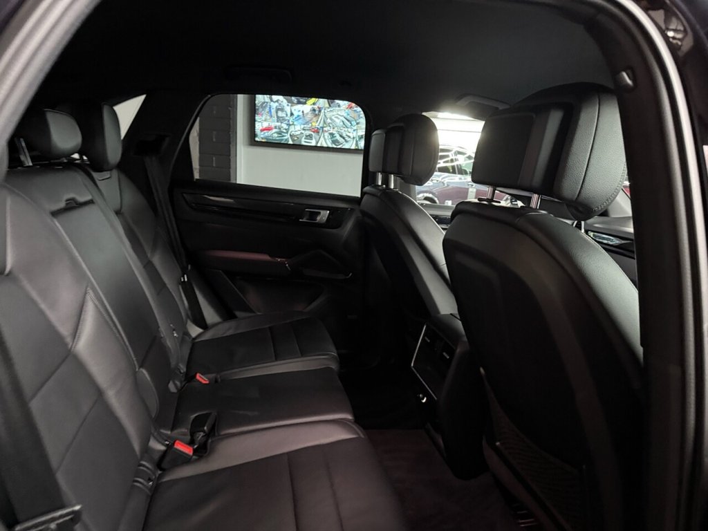 Used Porsche Cayenne 2018 for sale - 77477306: Photo 40